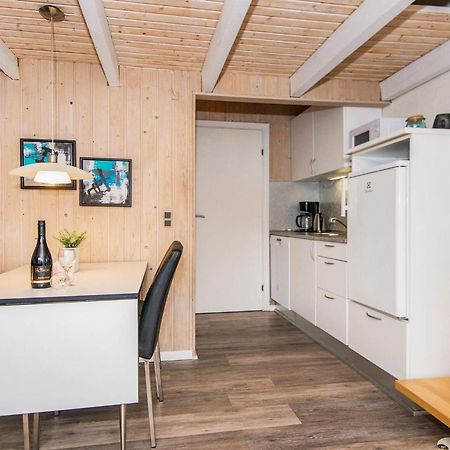 4 Person Holiday Home On A Holiday Park In Hemmet Exterior photo