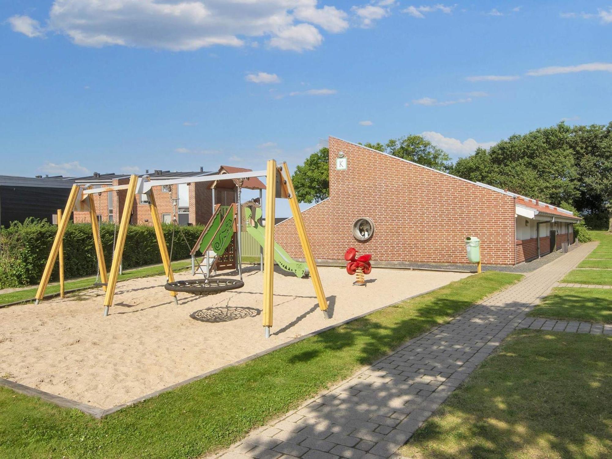 4 Person Holiday Home On A Holiday Park In Hemmet Exterior photo